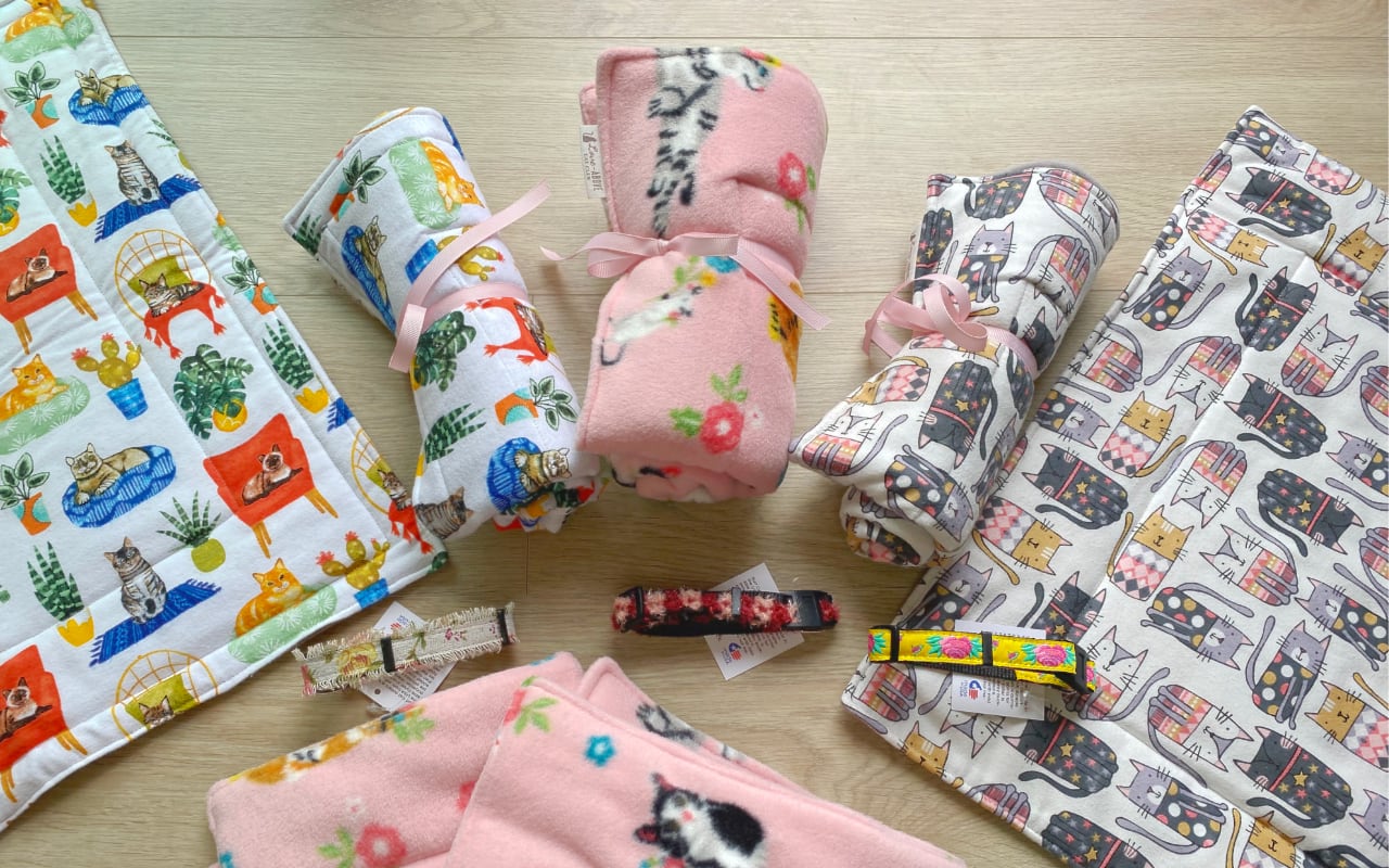 CAT NAP MATS & TOYS